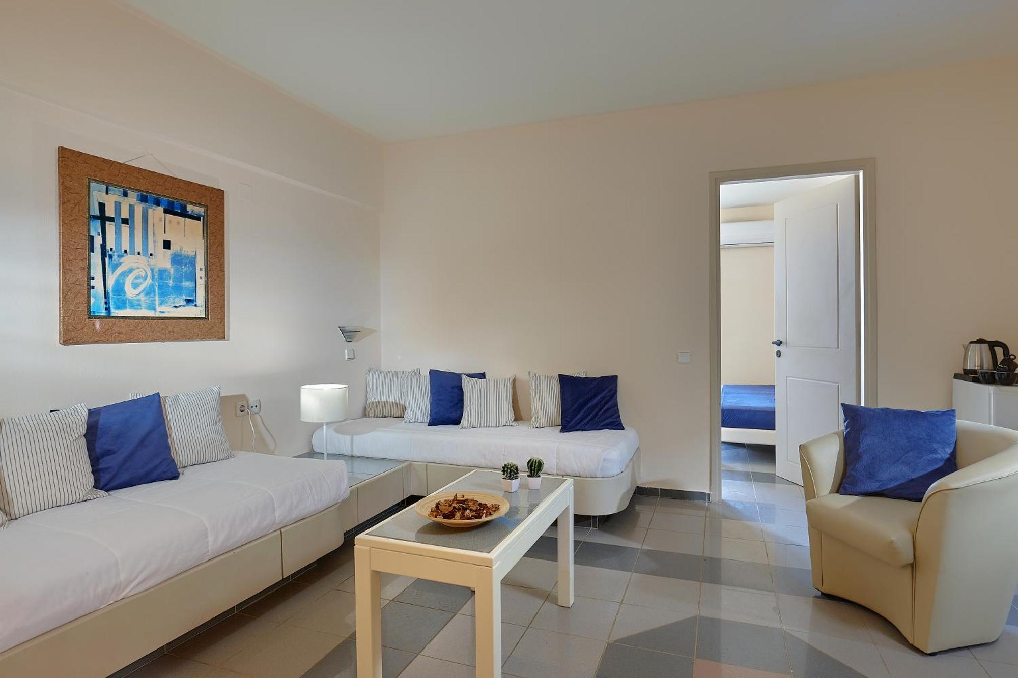 St Constantin Sea Hotel & Spa Resort Гувес Екстериор снимка