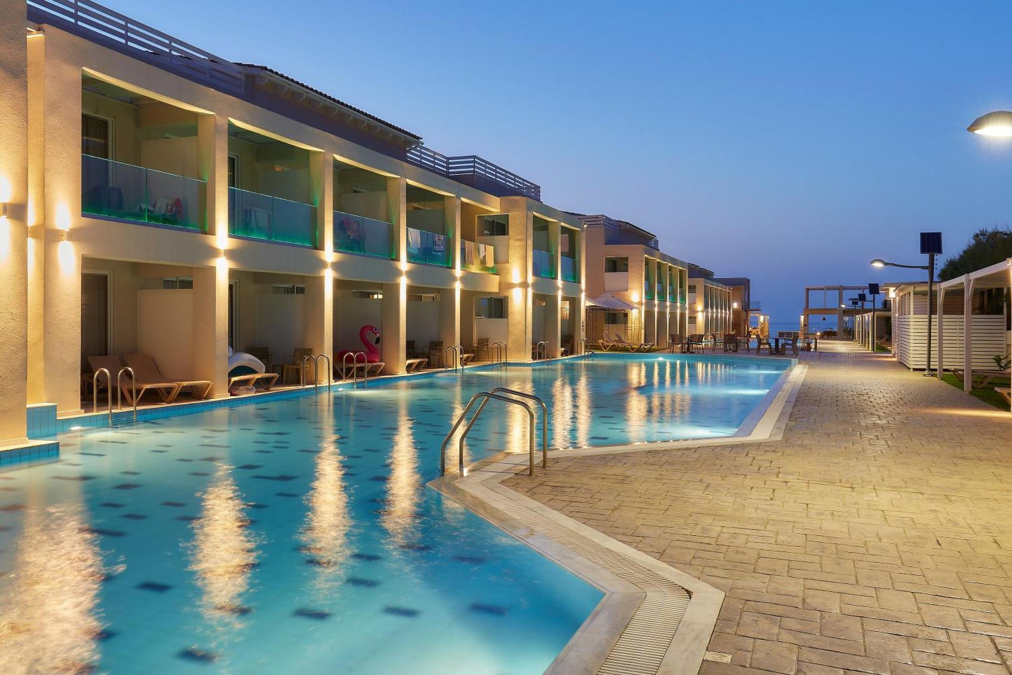 St Constantin Sea Hotel & Spa Resort Гувес Екстериор снимка